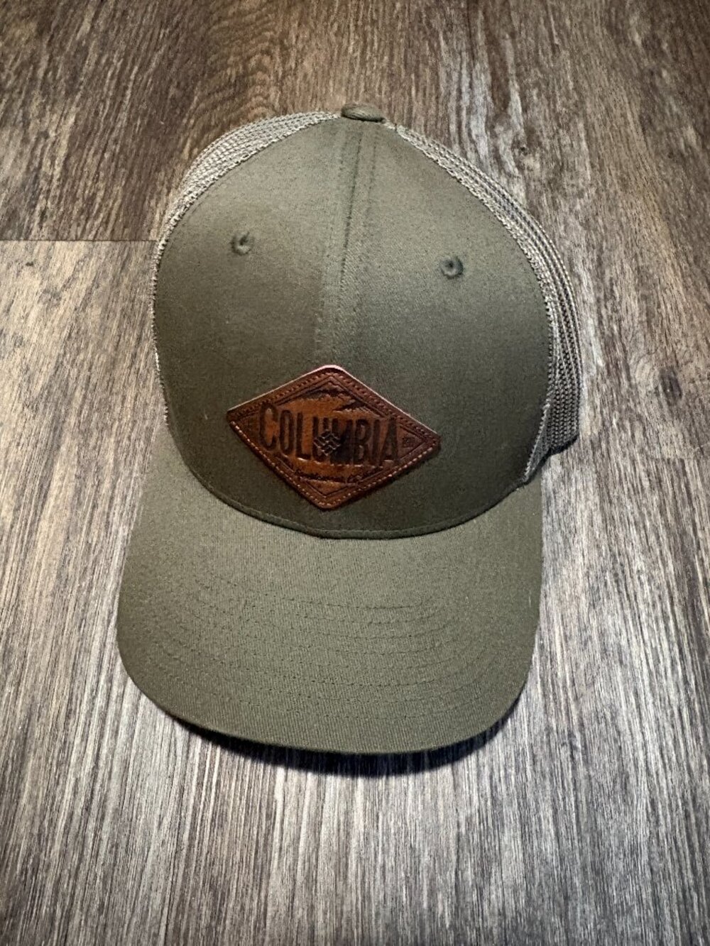 Columbia Sportwear Men's Hat Olive Med/Lrg Mesh EUC